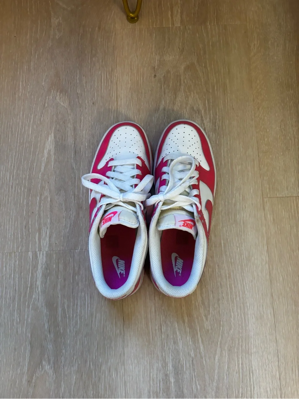 Nike Kids Low-Top Sneakers - Hot Pink & White